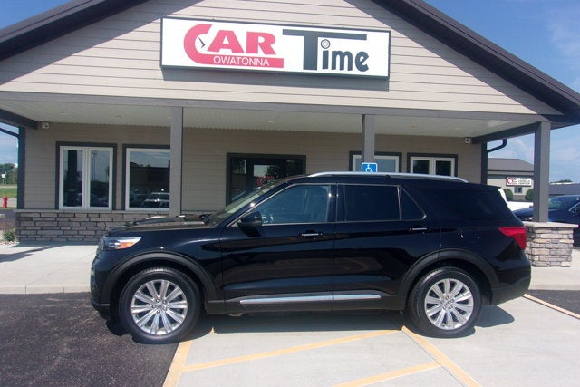 2021 Ford Explorer Limited in Agate Black Metallic — front three-quarter view