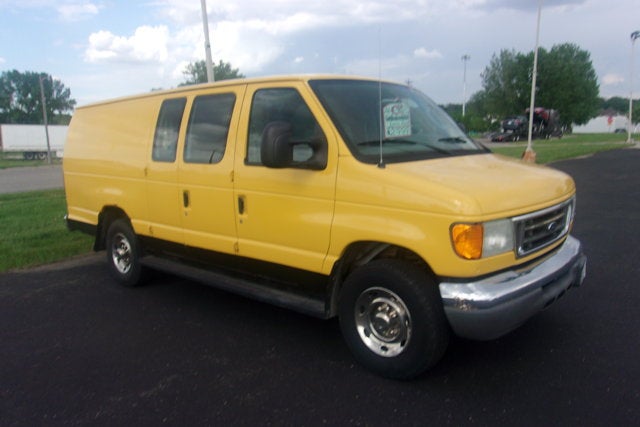 2004 Ford Econoline Cargo Van